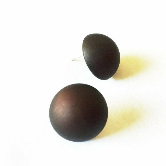 Black Frosted Retro Button Stud Earrings - Picture 2 of 5